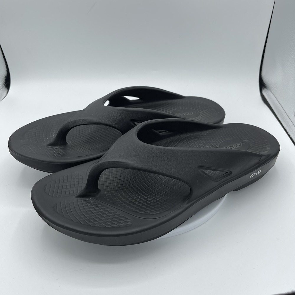 OOFOS Original Recovery Sandal Thong Black Flip Flops Men's 12 Women 14
